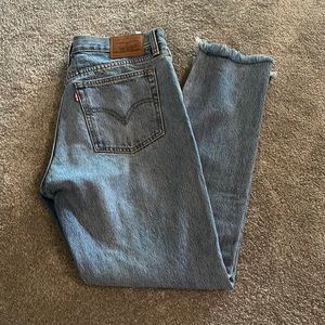 Levi Wedgie Jeans- 28